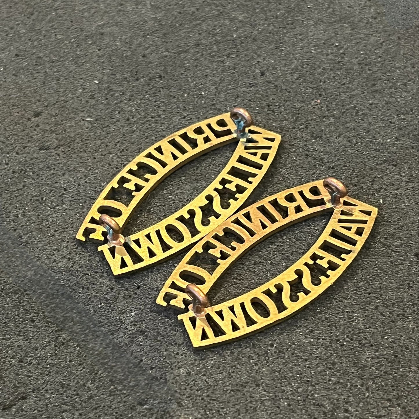 Prince of Wales Own shoulder titles