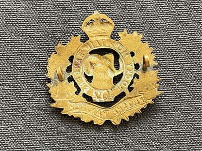 Canadian 102nd Rocky Mountain Rangers ( kloshe Manitch) cap badge.