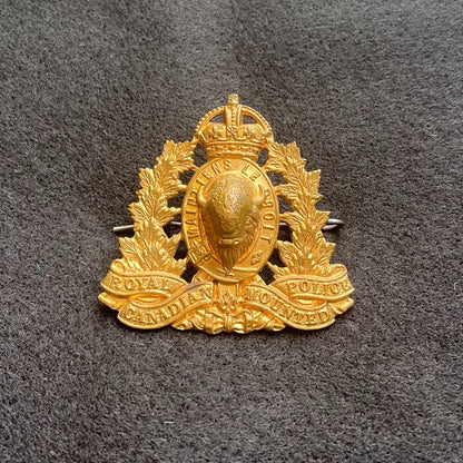 🇨🇦 K/C Royal Canadian Mounted Police (RCMP) Cap Badge