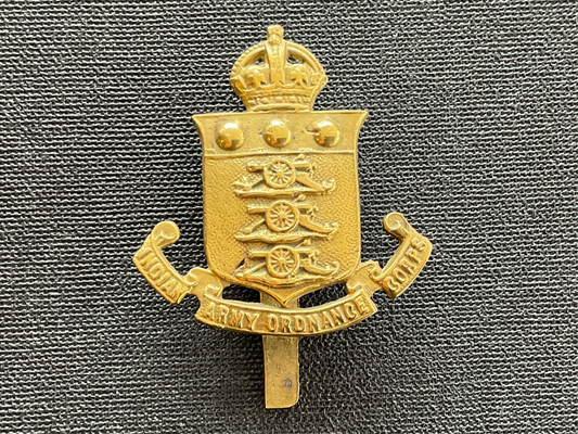 WW2 Indian Army Ordnance Corps cap badge